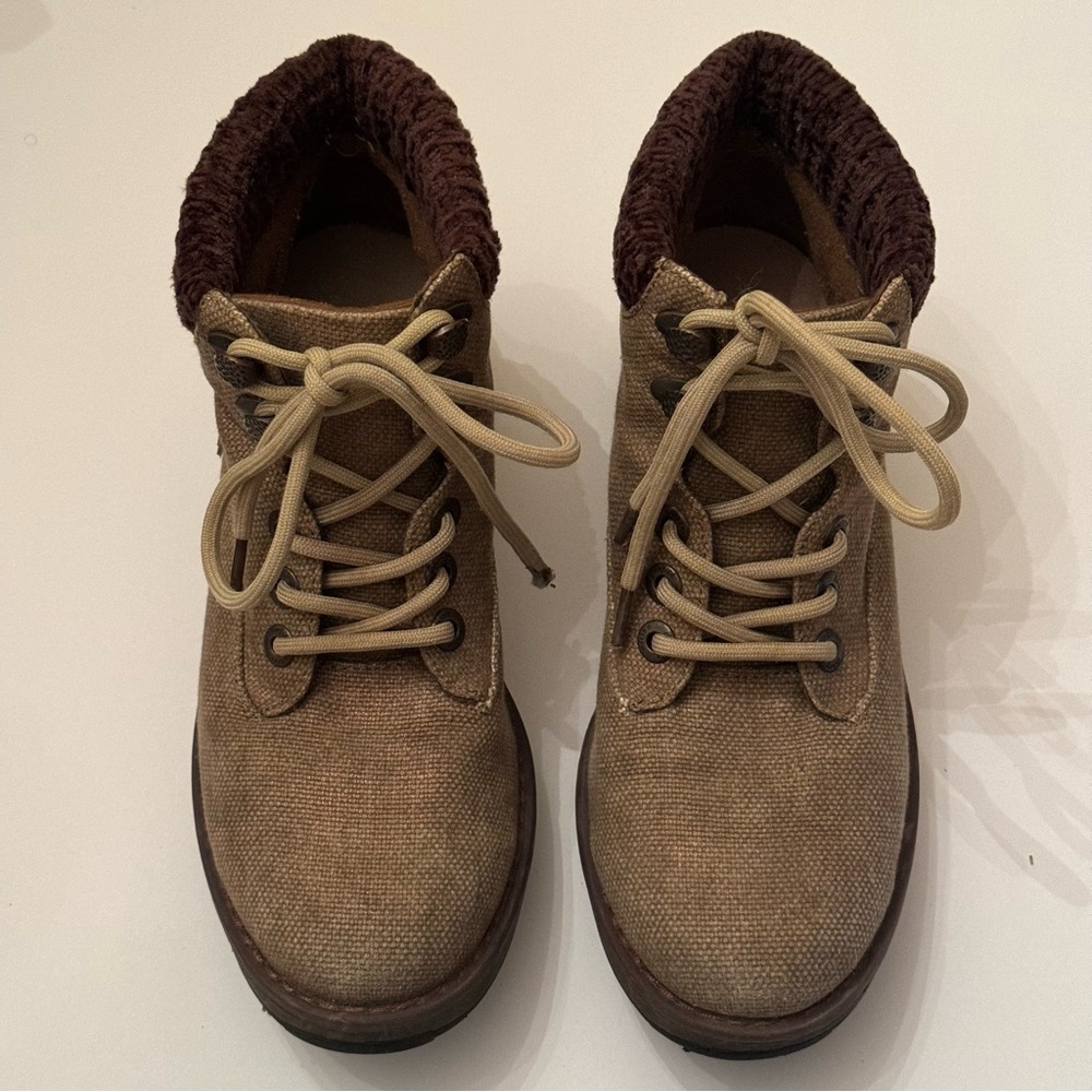 Blowfish Malibu Comet Boots Women’s Size 8.5